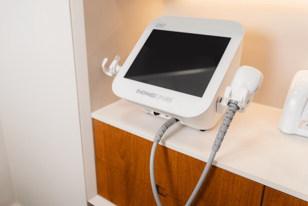 Radiofrequência microagulhada